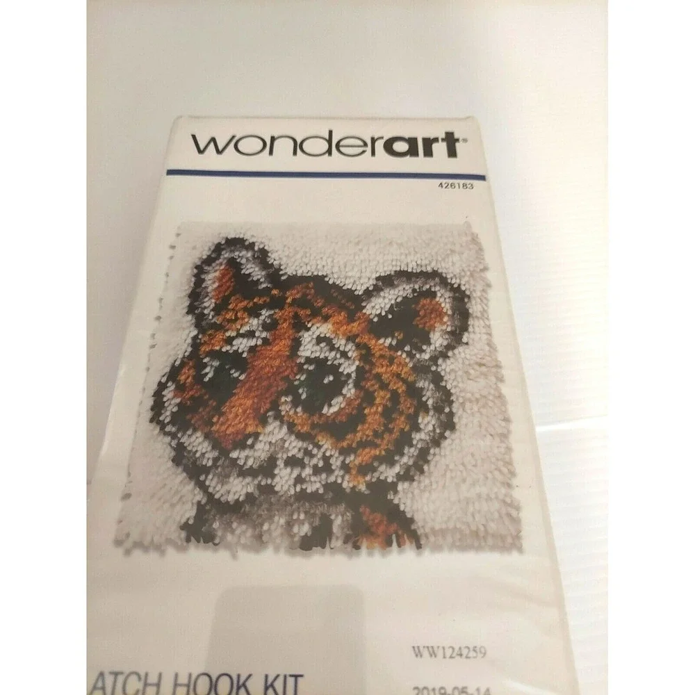 New Sealed WonderArt Latch Hook Kit‎ Tiger Cub 12